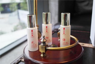 羽西蟲草煥顏定制精華液 系列 產(chǎn)品圖片392581 瑞麗網(wǎng)化妝品庫(kù) Rayli.com.cn