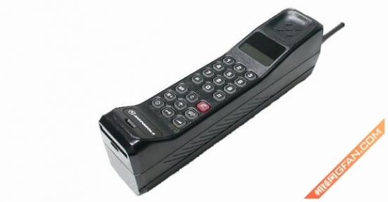 從奢侈品到消費電子產(chǎn)品 手機發(fā)展歷史回顧|摩托羅拉|愛立信|iPhone_手機_新浪科技_新浪網(wǎng)